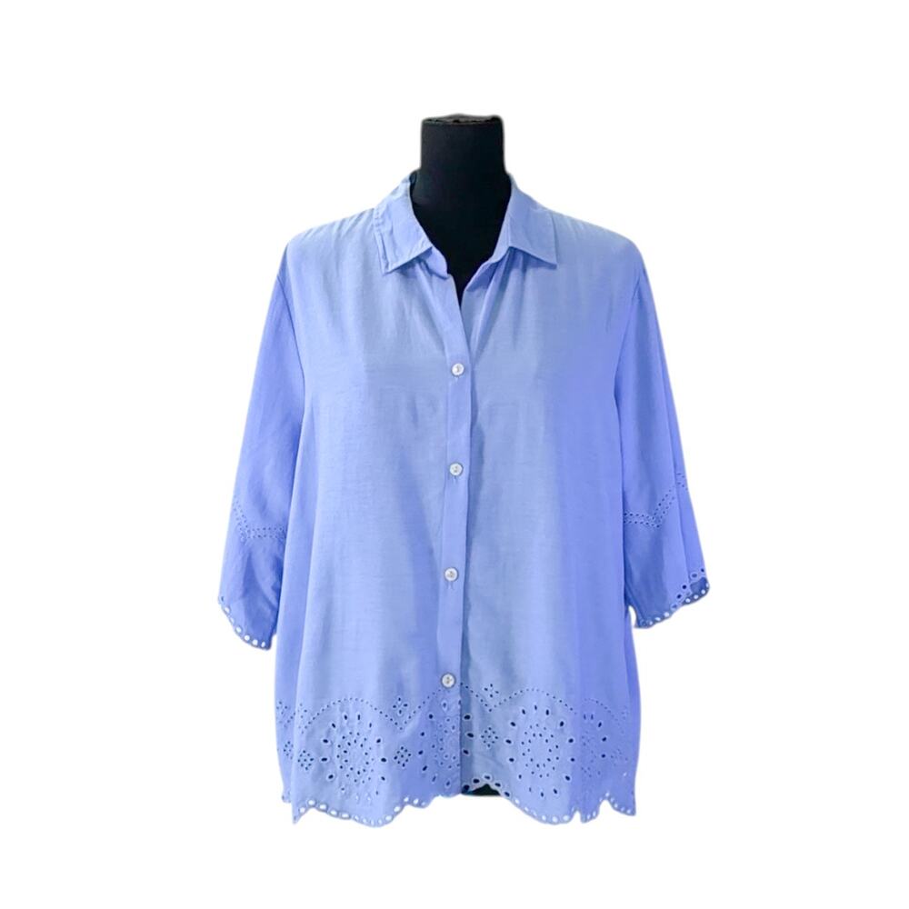 BeachLunchLounge Breathable Lightweight Blue Eyelet Lace Button Front Blouse L